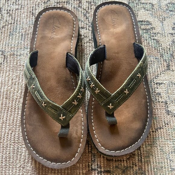 Clarks leather strap flip flop sandal Size 8 - Picture 1 of 9